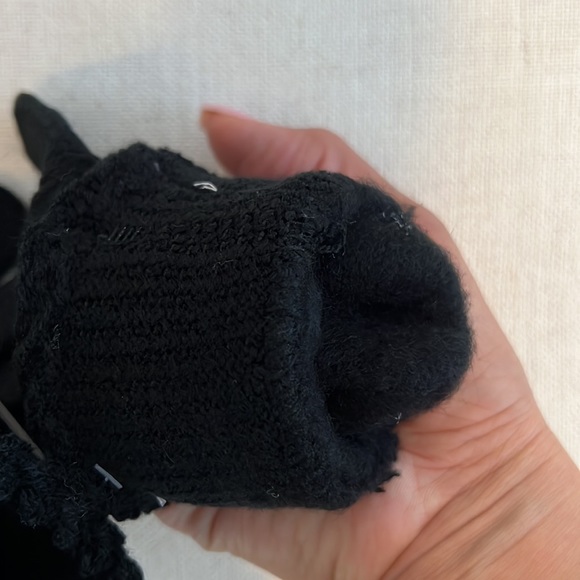 UGG gloves black with fur Pom Pom - Picture 3 of 3